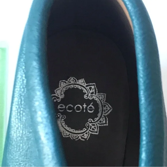 Women’s Sz 8 Teal ECOTE Leather Wedge Loafer | Wood Insert Wedge - Picture 6 of 9